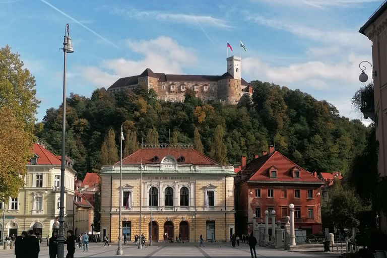 De Zagreb au cœur de la Slovénie : Lac de Bled et Ljubljana