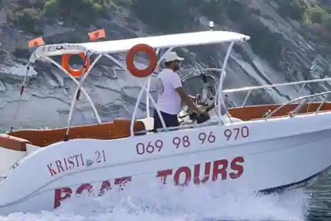 Saranda: Boat Tour to Hidden Bays & Kroreza with Snorkelling