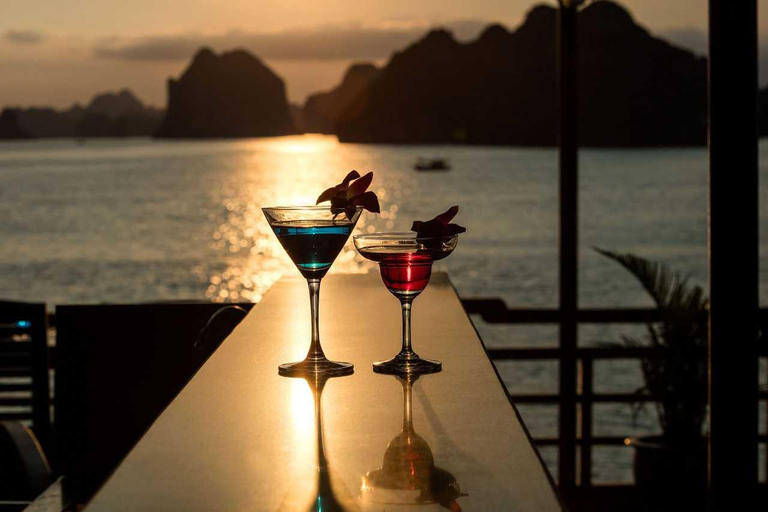 Hanoi: 2 Days Lan Ha Bay by 5 star Orchid Trendy Cruise 2 Days Lan Ha Bay by 5 star Orchid Trendy Cruise