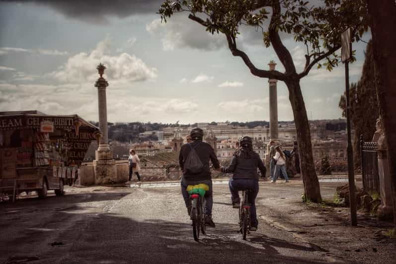 Rome: Villa Borghese E-Bike Tour (Small Group or Private)