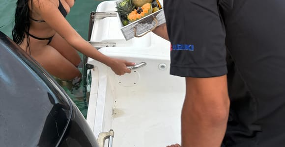 San Juan: Private Boat Tour with Drinks and Music