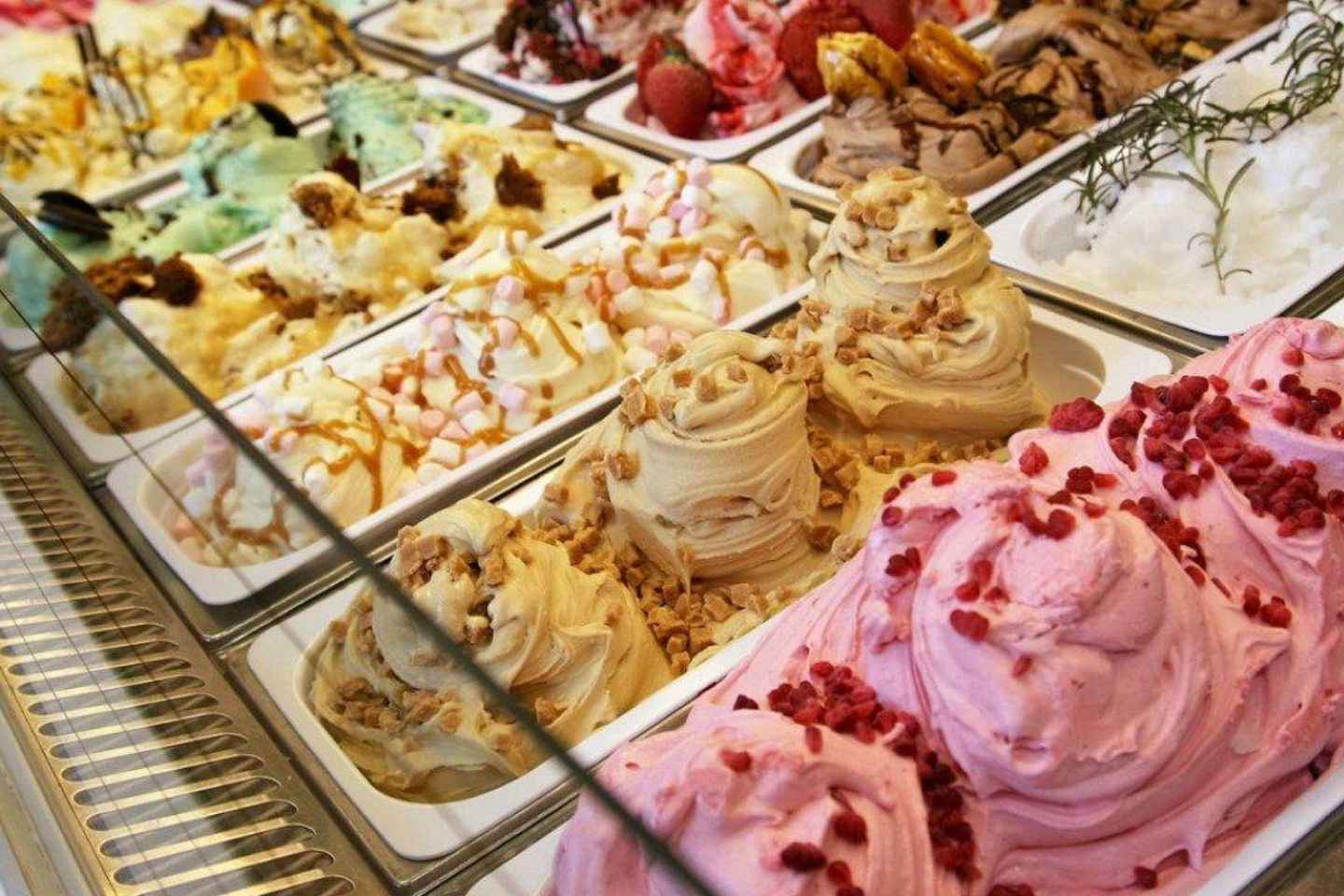 Sweet Stories of Sevilla with Ice Cream Tasting - Full Tasting