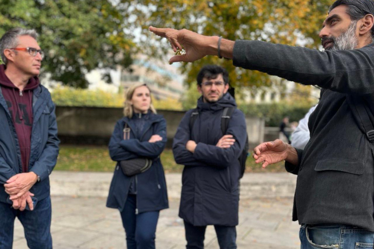 Tour a piedi della città di Londra, mistica e dei draghiTour a piedi della città di Londra con i draghi e i misticismi