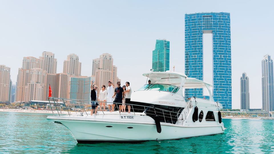 Dubai: Marina Sightseeing Cruise with Ain Wheel View