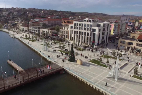 Från Tirana/Durres: Berat- och Belsh-tur, med upphämtning från hotellFrån Tirana:Berat och Belsh dagstur,den unika UNESCO-staden