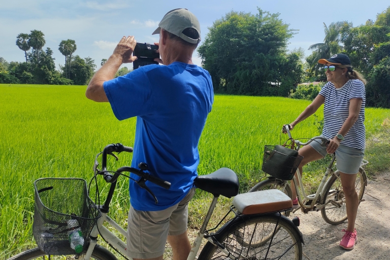 Radfahren im Dorf und auf dem Land mit lokalem AbendessenOdambang Dorf Fahrradtour und Abendessen mit Einheimischen