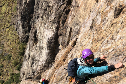 Full-day rock climbing around Bariloche Full-day rock climbing