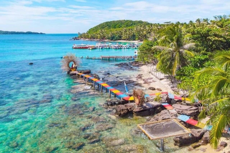 Phu Quoc: 2-Island Snorkeling Tour with Sunset BBQ Dinner