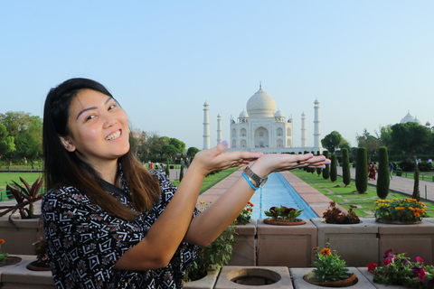 Da Delhi: Taj Mahal Sunrise &amp; Agra Day Tour con trasferimenti