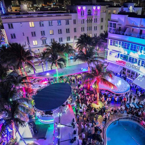 #1 Miami Pub Crawl + Clubbing Experience