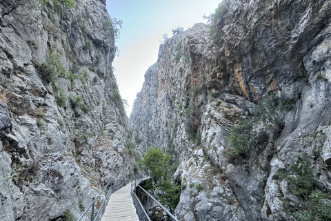 Zijwaarts naar Sapadere Canyon: Een reis door de natuur