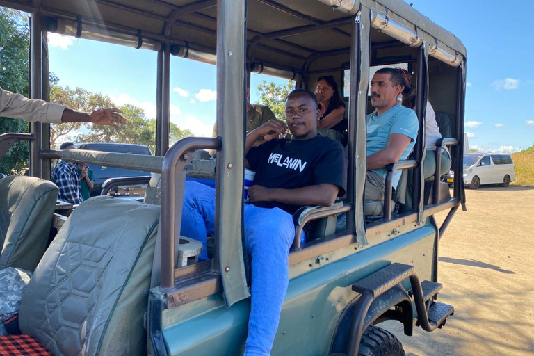 Safari de 3 dias pela vida selvagem de Mikumi e tour cultural saindo de Zanzibar