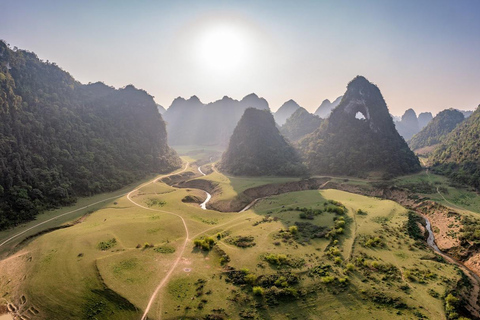 河内：班爵瀑布、Nguom Ngao 洞穴两日游河内：班吉克瀑布、Nguom Ngao 洞穴两日游