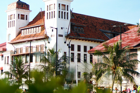 Jakarta: Old Town Tour with Guide and Entry to Museum