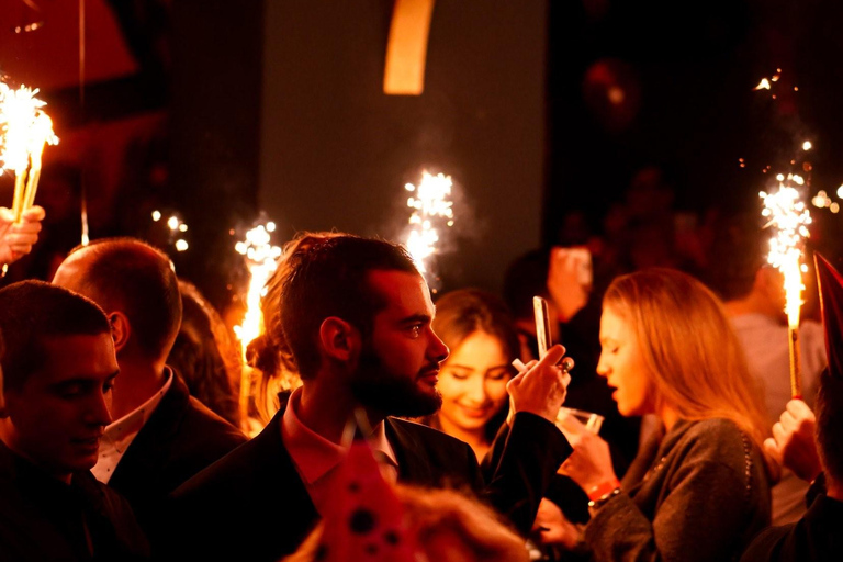 尼斯：2026年跨年酒吧巡游