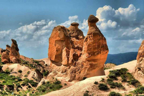 Cappadocië: Rode rondleiding (inclusief lunch, gids, entreegelden)