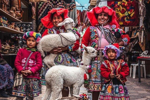 “From Cusco to Pisac: Archaeological Site and Market Tour”