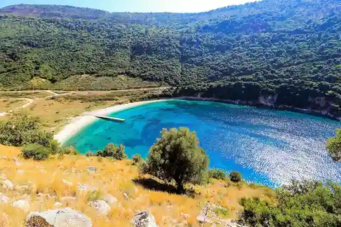 Sarandë: Ionian Coast Hidden Beaches and Caves Boat Tour