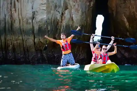 Los Cabos: Glass Bottom Kayak and Snorkel Tour at the Arch