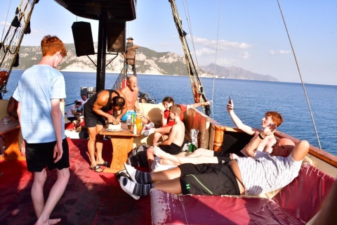 Marmaris Pirate Boat Lunch, Unlimited Soft+Alcoholic Drinks Marmaris Pirates Boat Lunch, Unlimited Soft+Alcoholic Drinks