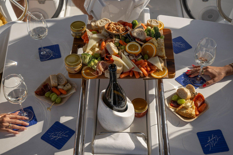 Miami: Intimate Unique Wine Tasting Sailing Experience Intimate, Unique Wine Tasting Sail Experience