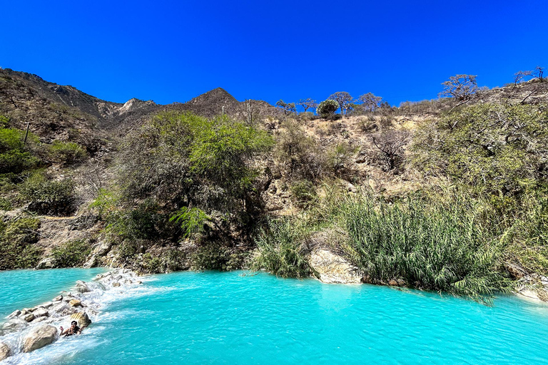 From CDMX: small group tour to the Tolantongo Caves. Private tour