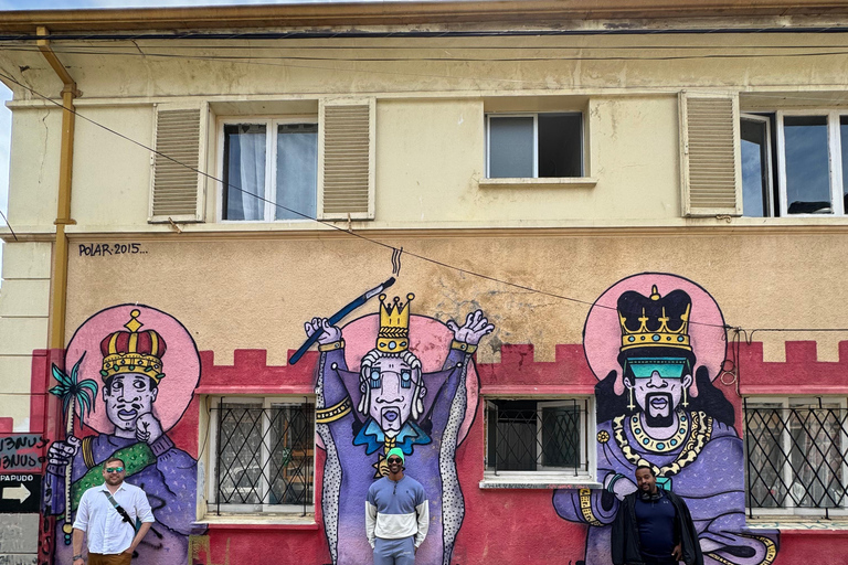 Valparaíso and Viña del Mar: a tour with art, culture, and beach from Santiago