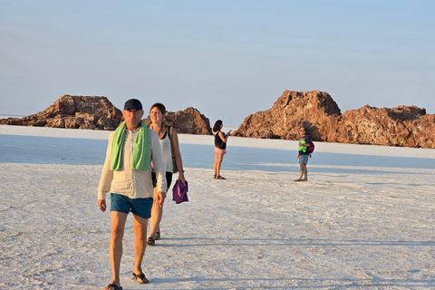 Extreme Danakil: Lavaseen und Säurequellen