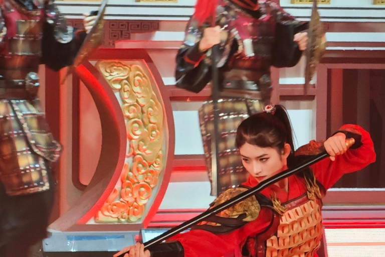 Guangzhou: Xinghe Yue Banquet Imperial Feast Dinner (Rows 3-4 · No Makeup/Costume)