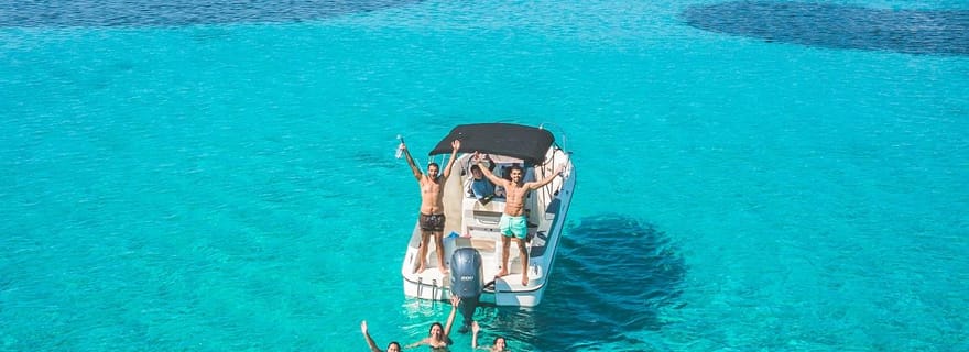 Tour en bateau privé avec itinéraire personnalisé au départ de Split