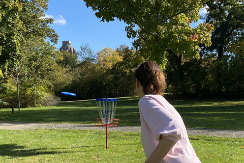 Frisbee golf / disc golf: divertimento in un bellissimo parco di LipsiaFrisbee golf / Disc golf: divertimento assicurato in un bellissimo parco a Lipsia