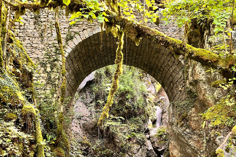 Intermediate level canyoning: Explore the Versoud gorges