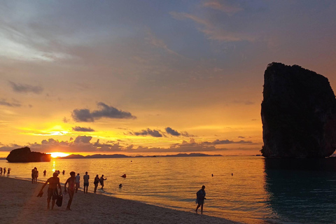 7 Islands Sunset tour + Night Snorkeling and BBQ Dinner