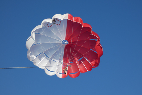 Comino: Blue Lagoon Parasailing Experience