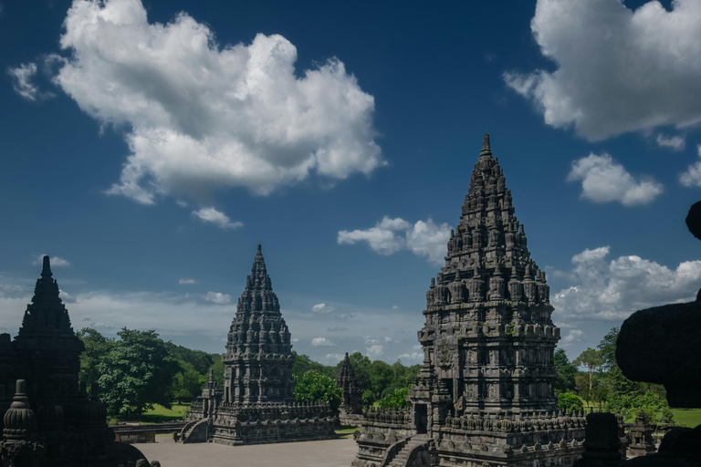 Yogyakarta : visite familiale à Borobudur + Prambanan + Guide