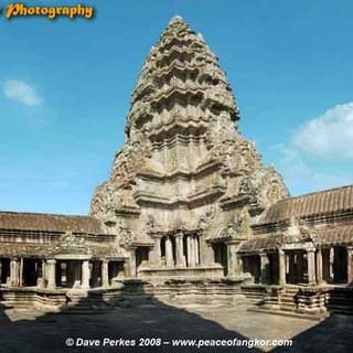 Classic Angkor Temples: Full-Day Photo Discovery Tour