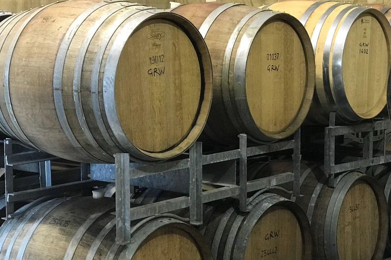 Waipara: Georges Road Winery Tour & Tasting with Winemaker