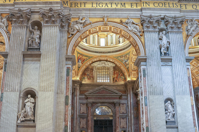 Rome: St. Peter’s Basilica & Underground Tombs Tour Group Tour in French