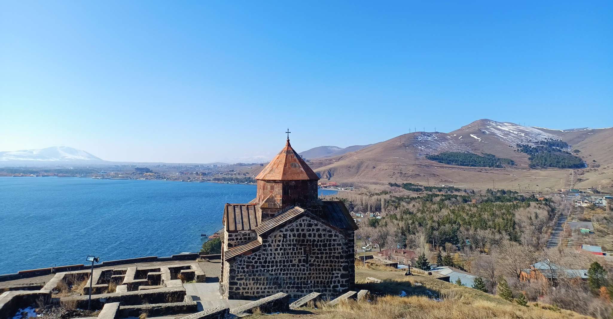 Yerevan, Sevan, Haghartsin, Goshavank, & Dilijan Group Tour - Housity