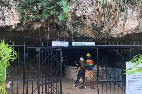 Montego Bay: Green Grotto Caves Tour