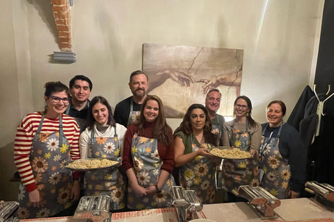 Nápoles: Clase de Cocina de Pasta y Tiramisú con Vino