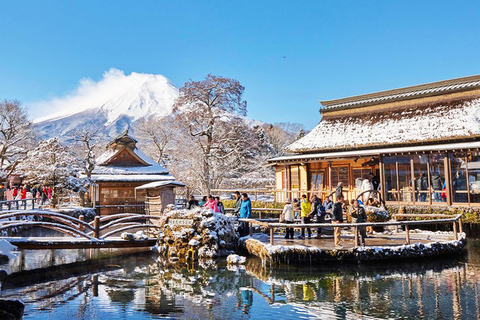 Tokyo: Monte Fuji Kawaguchiko, Oshino Hakkai, tour della produzione di MatchaPick-up 8:00am Uscita Marunouchi Nord