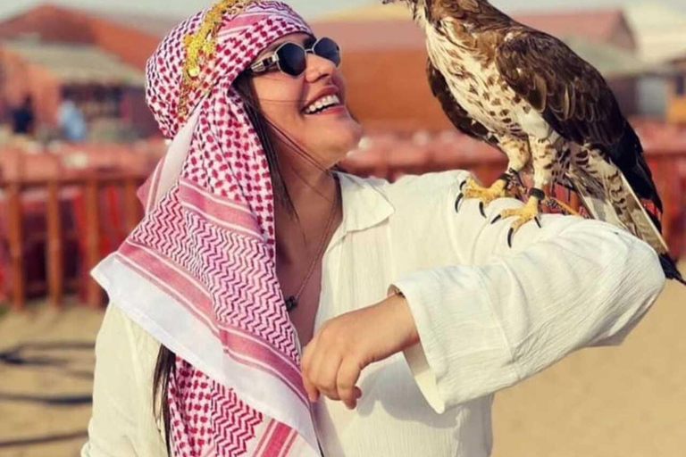 Doha: Wüstensafari, Quad, Kamelritt, SandboardingGruppentour mit kostenlosem Kamelreiten &amp; Hoteltransfer