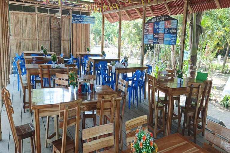 Santa Marta: Palomino Day Trip with Breakfast & Lunch