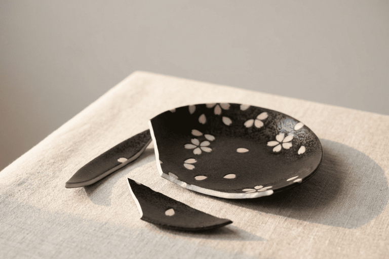 Kyoto: Kintsugi Pottery Workshop with Optional Upgrade