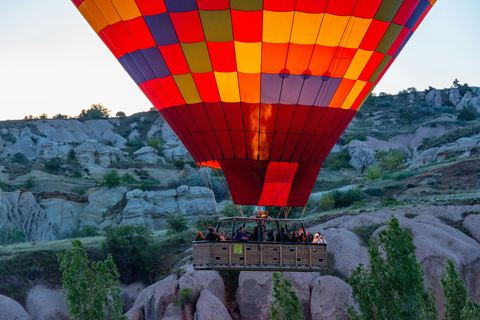 Johannesburg: Sunrise Balloon Ride Over Cradle of Humankind