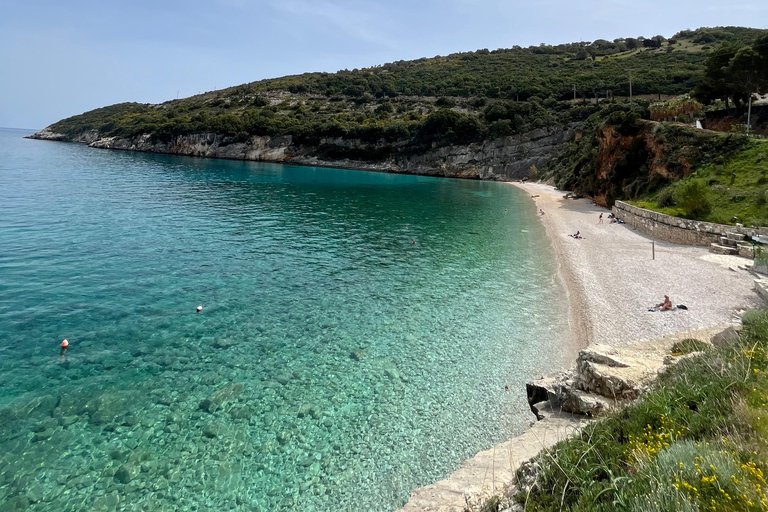 Zakynthos: excursão semiprivada à praia dos naufrágios e às cavernas azuis