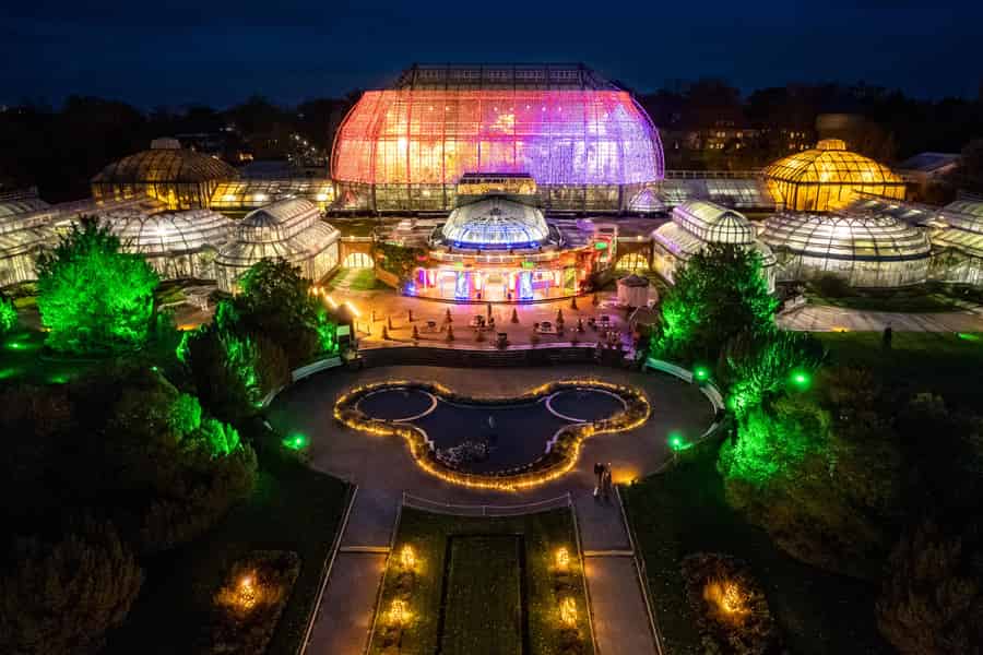 Berlin: Ticket für den Christmas Garden Berlin. Foto: GetYourGuide Berlin: Ticket für den Christmas Garden Berlin. Foto: GetYourGuide