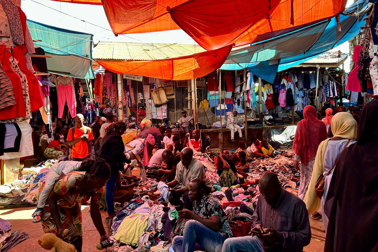 Kampala City Walking and Kayavwe Equator Tour