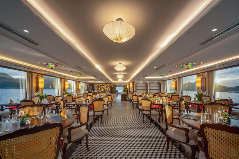 هانوي: 3 أيام في خليج ها لونج ولان ها 5 نجوم، رحلة بحرية على متن L&#039;amour Cruise، وعرض شعبي3 أيام وليلتان - بدو